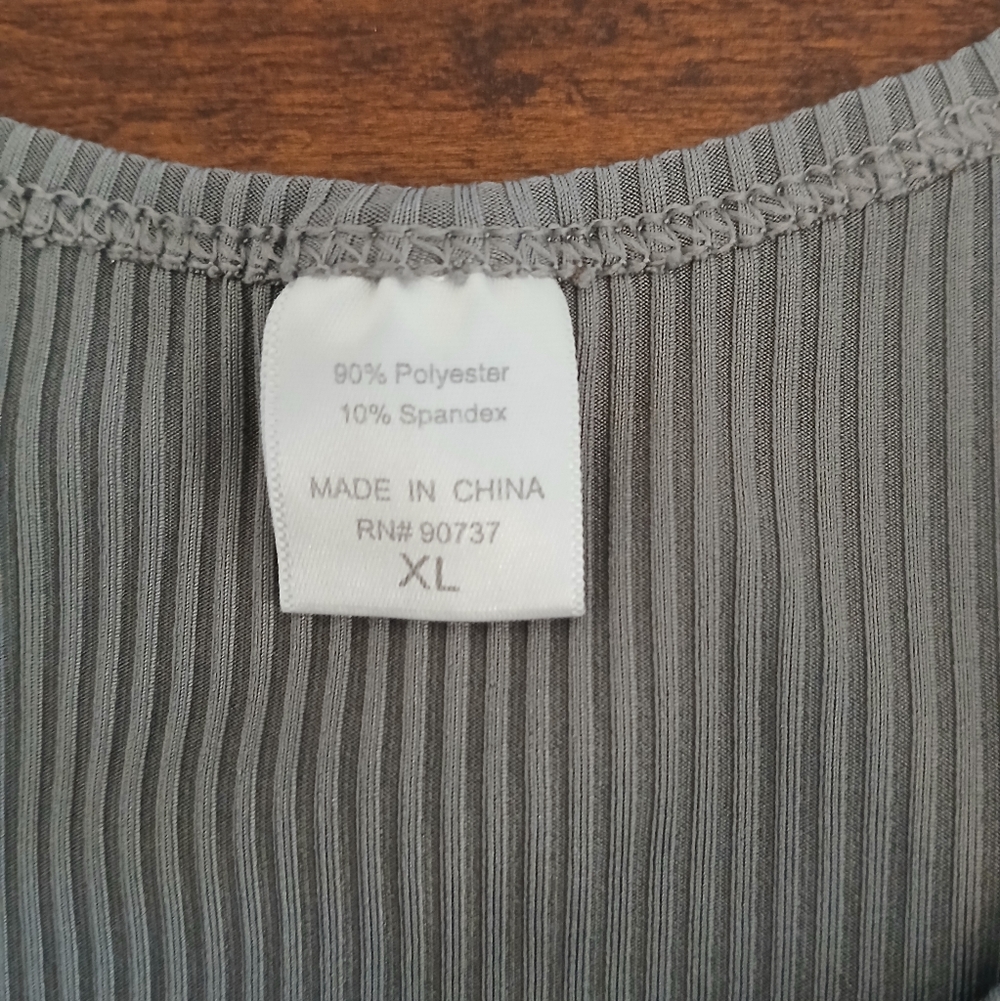 Gray Ribbed High Neck Pull Over Bra Size XL - Picture 3 of 3
